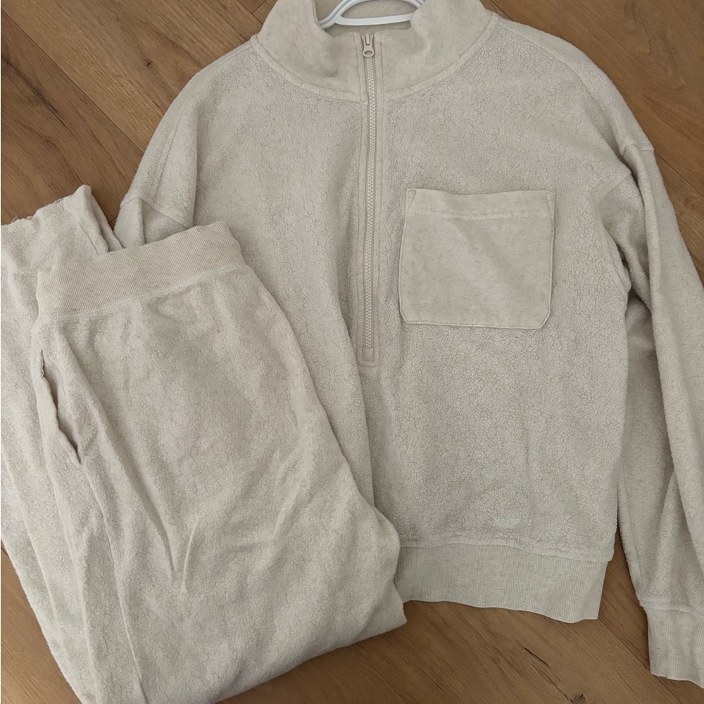 Aerie Beige Zip-Up Sweater